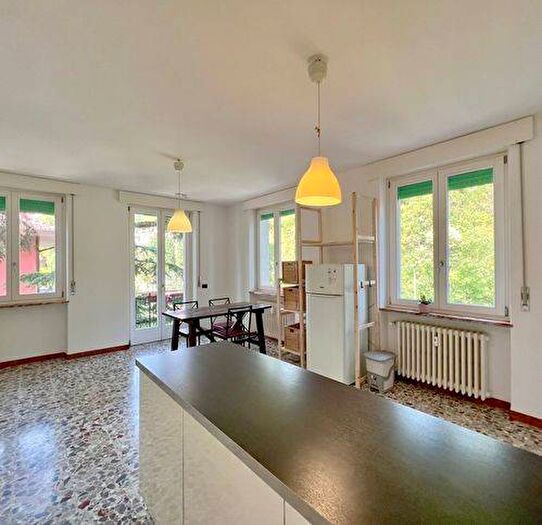 Appartamento quadrilocale in affitto in Via Marsala, Valdonega, Verona