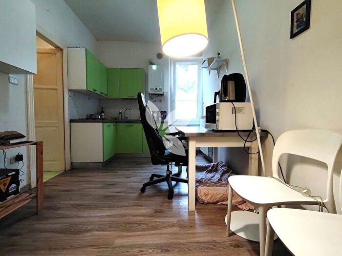 Appartamento trilocale in affitto in Vicolo Flavio Gioia, Parco Ducale Oltretorrente, Parma