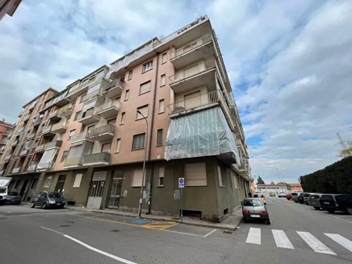 Appartamento trilocale in vendita in Via Bussoleno Carmagnola, Carmagnola