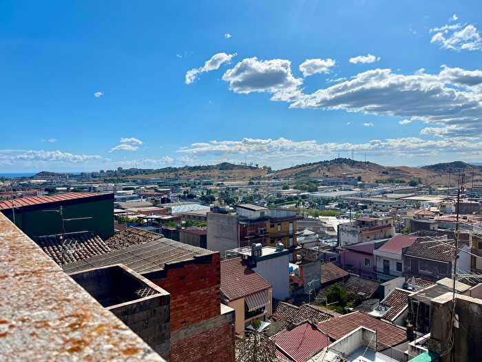 Appartamento quadrilocale in vendita in Via Giordano Bruno, Misterbianco