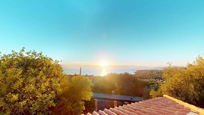 Casa con 7 locali in vendita in Via delle Robinie, Quartu SantElena