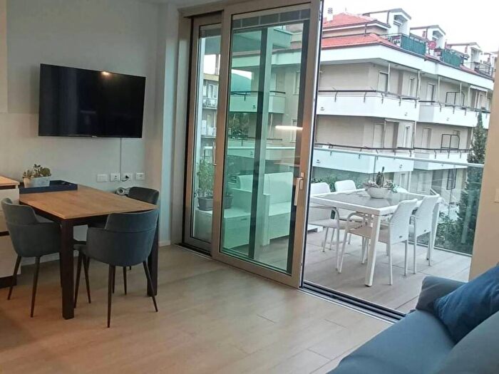 Appartamento bilocale in affitto in Via Felice Chiesa, Centro, Albenga