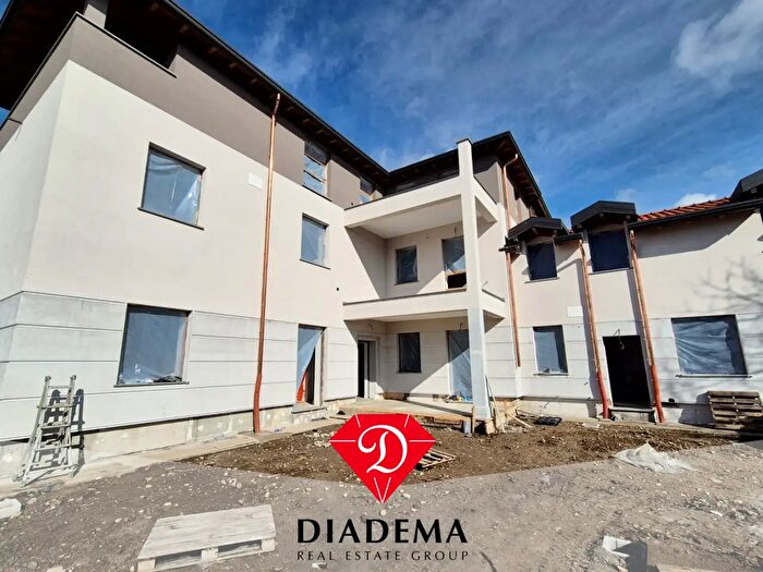 Appartamento bilocale in vendita in Via Roma, Besnate