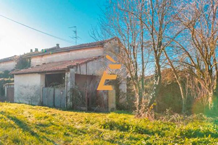 Casa con 5 locali in vendita in Strada Villabella, Valenza