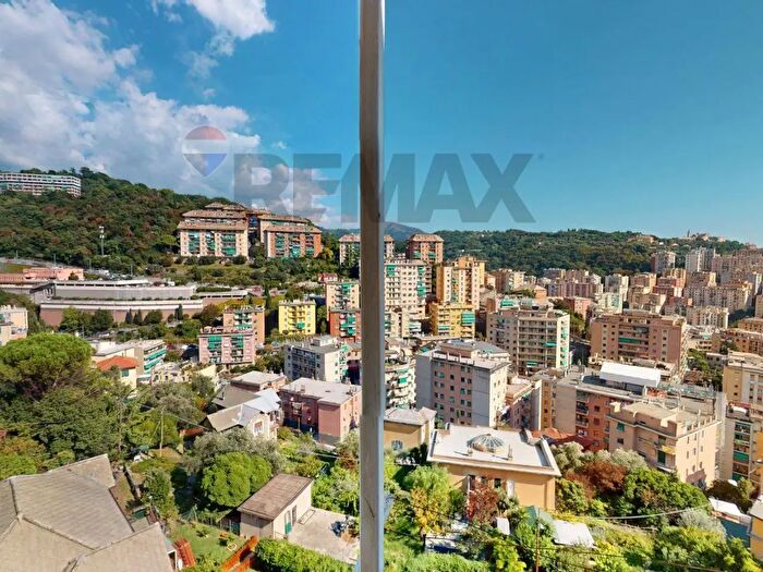 Appartamento quadrilocale in vendita in Via Aurelio Robino a, Genova