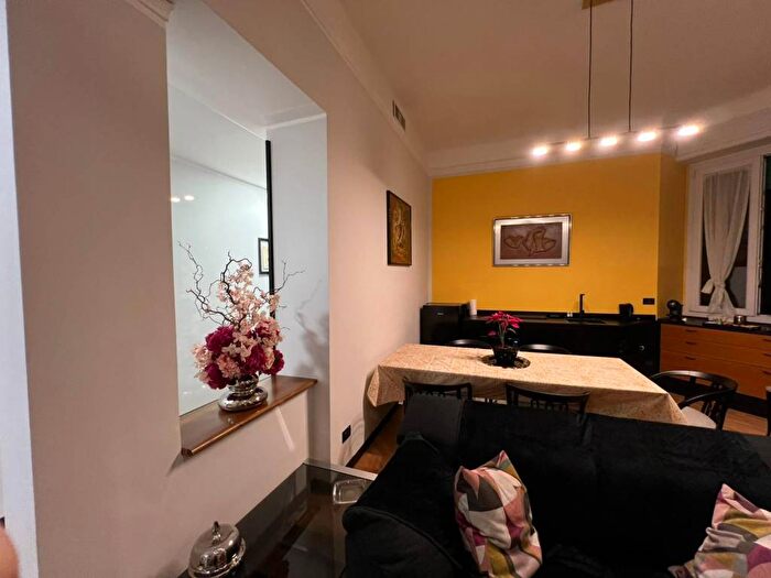 Appartamento quadrilocale in affitto in Via Spartaco, Cadore, Milano