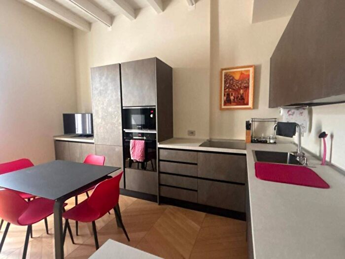 Appartamento trilocale in affitto in Via Fratelli Ugoni, Loggia Garibaldi, Brescia