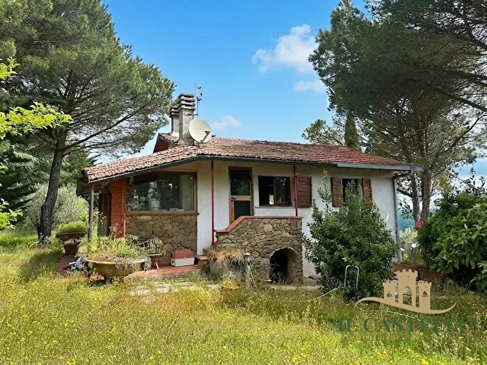 Casa trilocale in vendita in Trecine, Passignano Sul Trasimeno