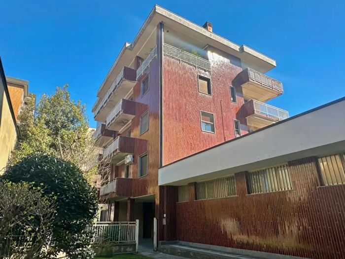 Appartamento trilocale in vendita in Via Luigi Cadorna, Opera