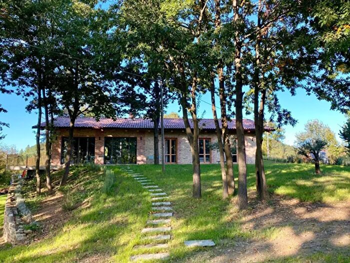 Casa con 8 locali in vendita in Borgata Martelli, Somano