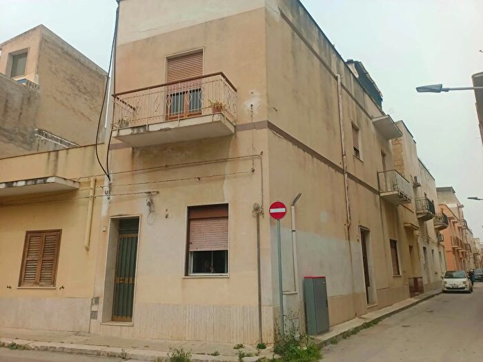 Casa con 8 locali in vendita in Mazara del Vallo, Mazara Del Vallo