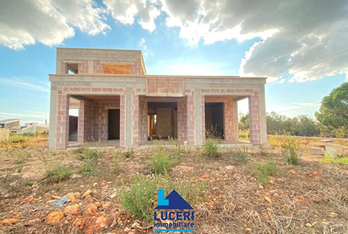 Casa in vendita in Via Provinciale Tuglie Parabita Le Italia, Parabita