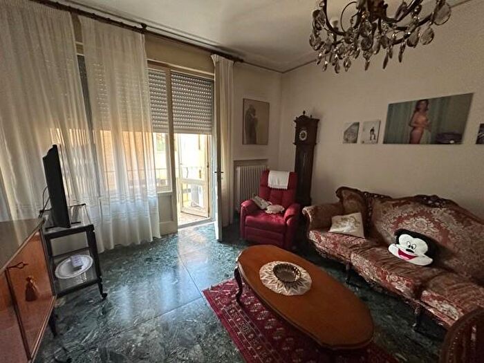 Appartamento quadrilocale in vendita in Via Peschiera, Padova