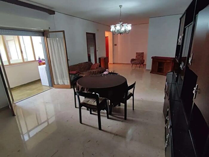 Appartamento trilocale in vendita in Via Trapani, Marsala