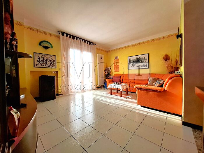 Appartamento con 6 locali in vendita in Via Ponte di Costozza, Longare