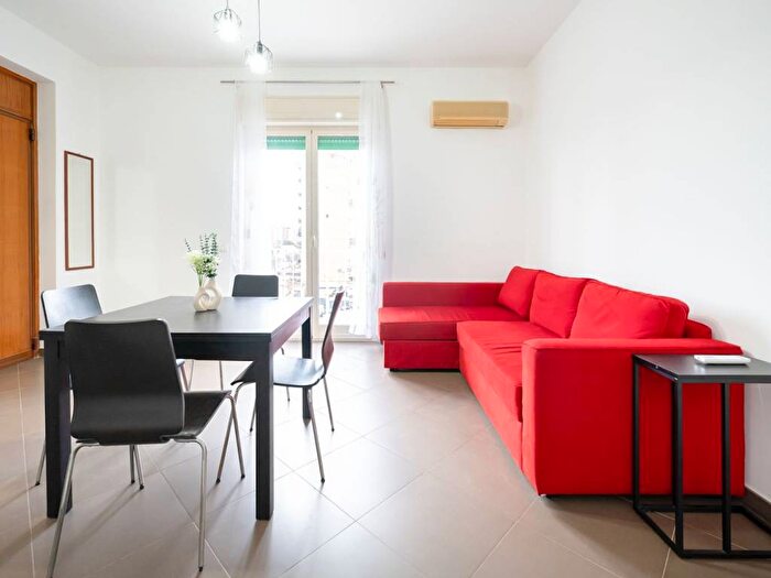 Appartamento trilocale in affitto in Via Andrea Cirrincione, Fiera, Palermo