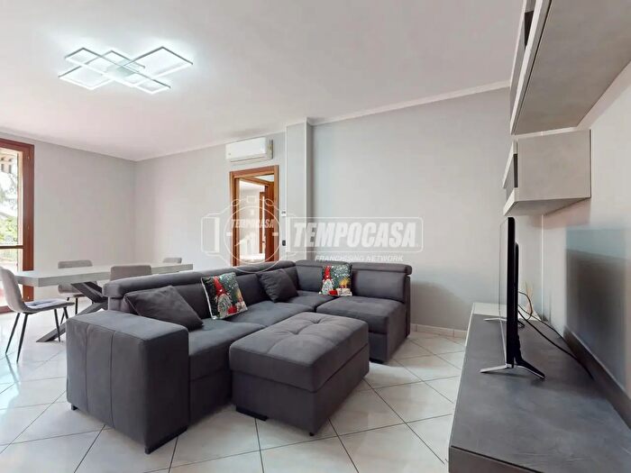 Appartamento trilocale in vendita in Via Immanuel Kant, Reggio Emilia
