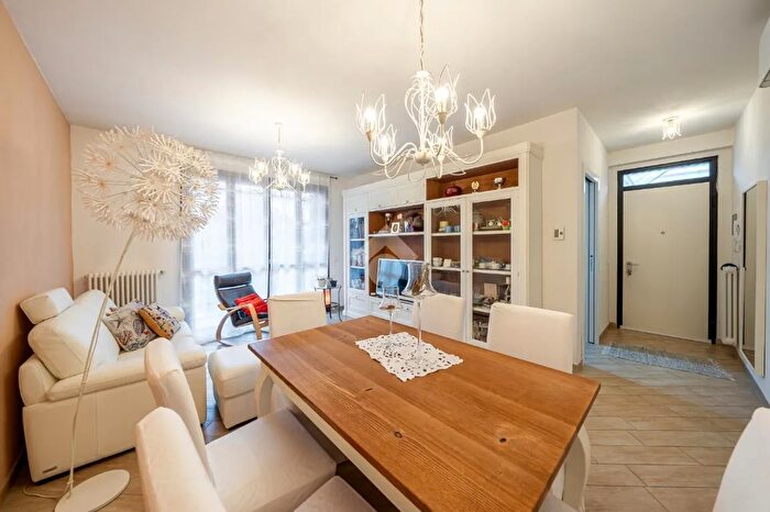 Appartamento quadrilocale in vendita in Via Georgi Dimitrov, Reggio Emilia