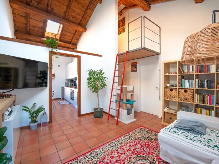 Appartamento quadrilocale in vendita in Via Palazzina, Verona