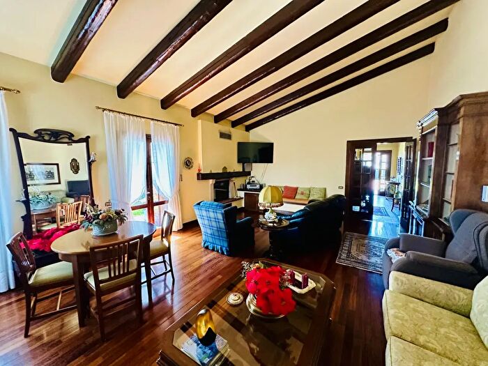 Casa quadrilocale in vendita in Via Monteferro, Pianezze