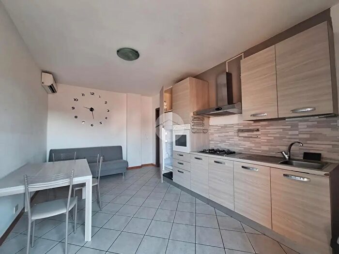 Appartamento bilocale in affitto in Via Circonvallazione, Romano Canavese