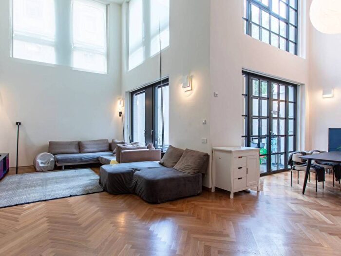 Appartamento con 5 locali in affitto in Via Antonio Cecchi, Washington, Milano