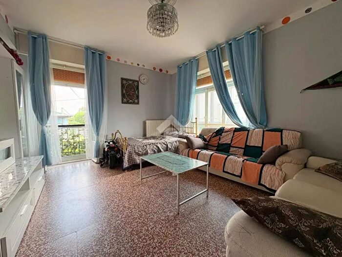 Appartamento trilocale in vendita in Via Galileo Galilei, Suzzara