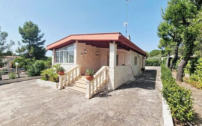 Casa trilocale in vendita in Castel del Monte Andria Andria Castel del Monte Boschetto, Andria