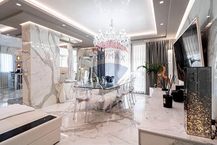 Appartamento quadrilocale in vendita in Strada Bassa dei Folli, Parma