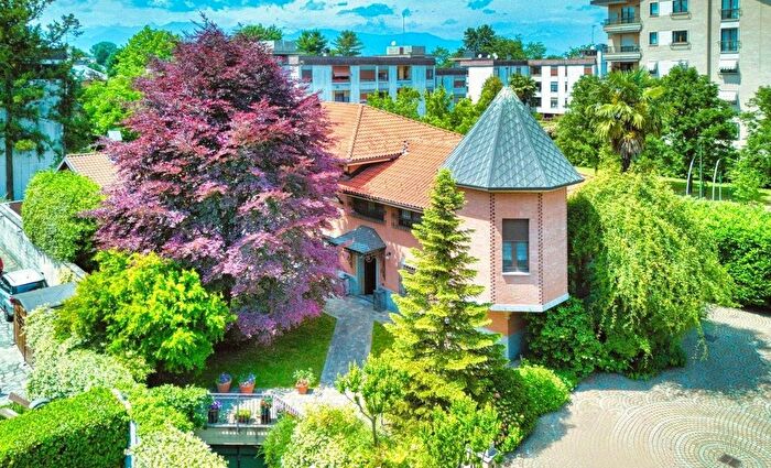 Casa in vendita in Via Servais, Torino