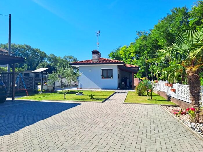 Casa con 5 locali in vendita in Morsano Al Tagliamento