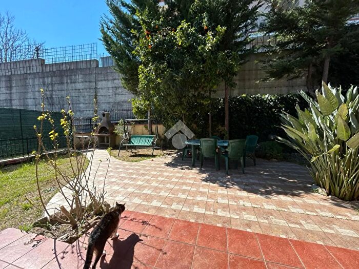 Appartamento con 5 locali in vendita in Treversa di Via Colle degli Ulivi, Mendicino