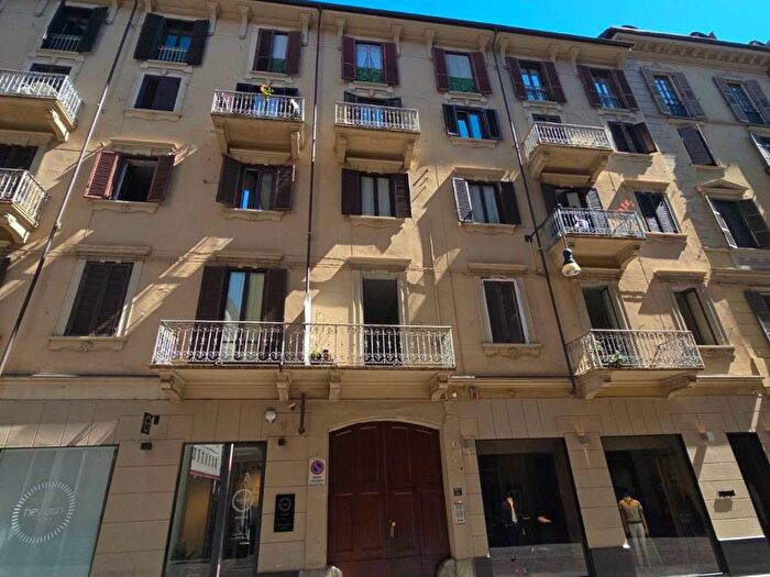 Appartamento quadrilocale in affitto in Via Giuseppe Mazzini, Via Roma, Torino