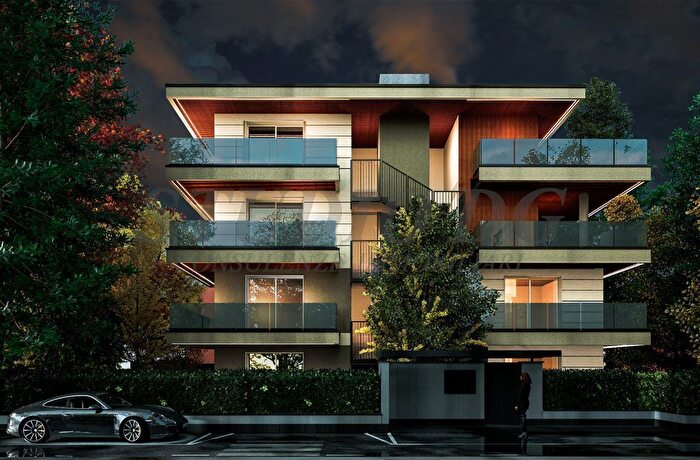 Appartamento quadrilocale in vendita in Via Amatore Sciesa, Cesano Maderno