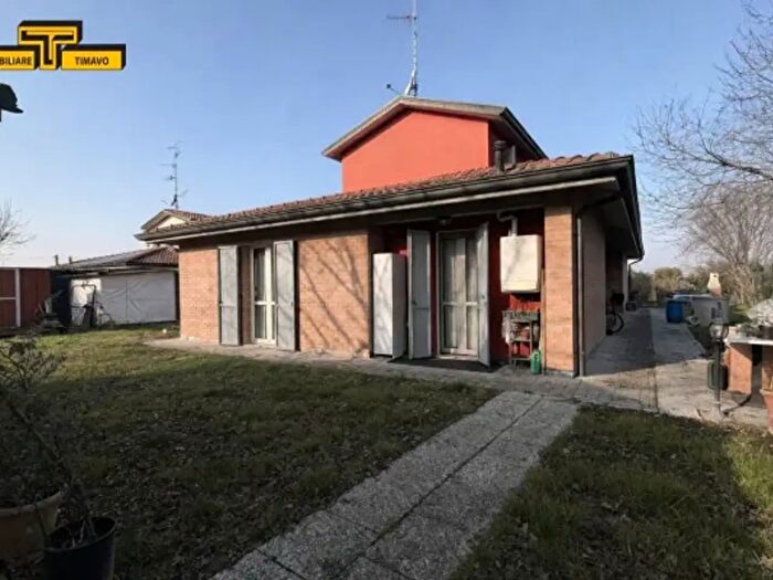 Casa con 6 locali in vendita in Via Gian Maria Ferraroni, Reggio Emilia