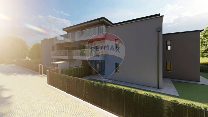 Appartamento trilocale in vendita in Via Ciro Menotti, Castelfranco Emilia