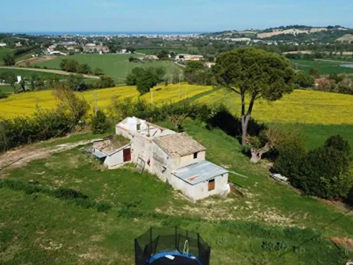Casa con 6 locali in vendita in Senigallia