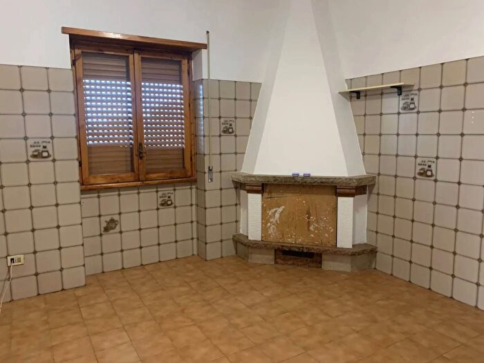 Appartamento trilocale in affitto in Via delle Case Rosse, Roma