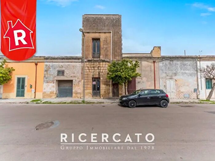 Casa con 6 locali in vendita in Corso della Repubblica, Lizzanello