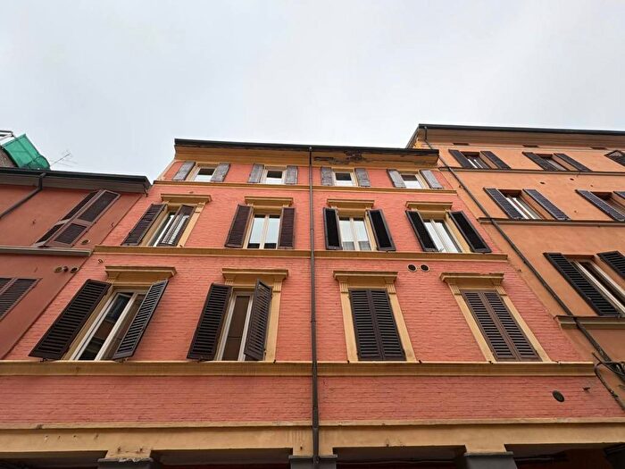 Appartamento monolocale in affitto in Saragozza dentro le Mura, Bologna