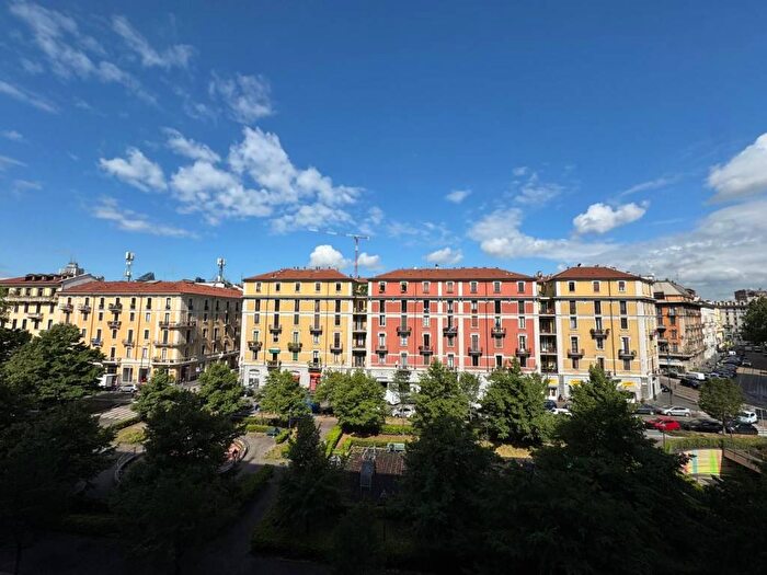 Appartamento trilocale in affitto in Via Benedetto Marcello, Buenos Aires, Milano