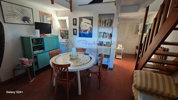 Casa con 6 locali in vendita in Viale Mazzini, Forte Dei Marmi