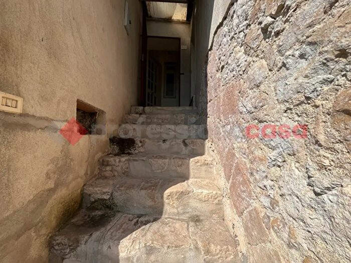 Casa trilocale in vendita in Via Pacilli, Apollosa