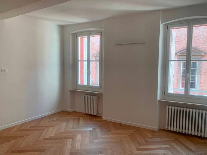 Appartamento quadrilocale in affitto in Borgo Felino, Centro Storico, Parma