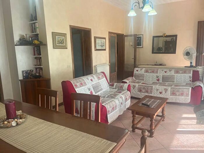 Casa con 5 locali in affitto in Via degli Allori, Pisa