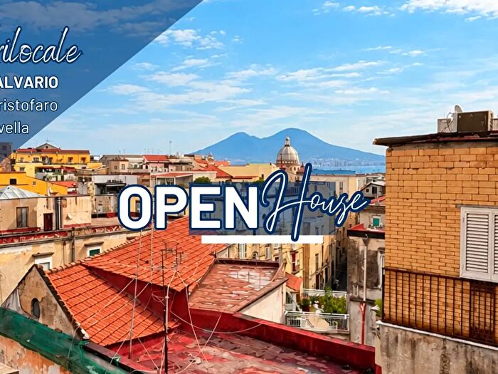 Appartamento quadrilocale in vendita in Via San Cristofaro all'Olivella, Napoli