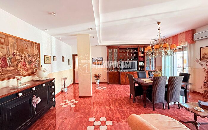 Appartamento quadrilocale in vendita in Traversa Longobardi, Portici