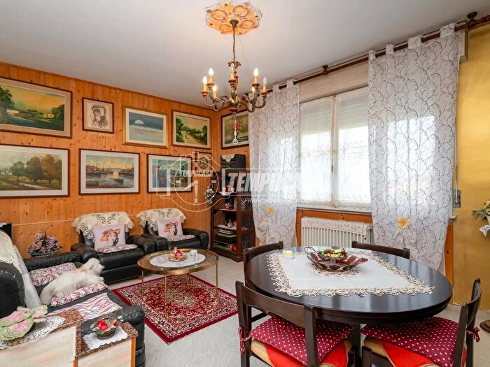 Appartamento trilocale in vendita in Via Giuseppe Maramotti, Reggio Emilia