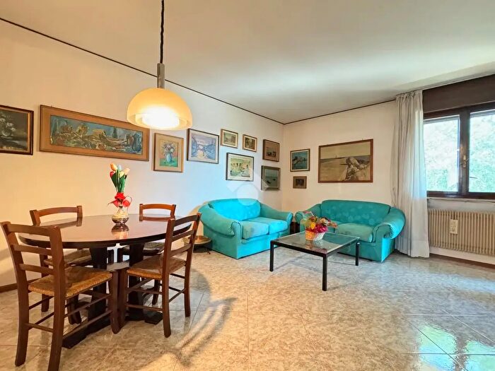 Appartamento trilocale in vendita in Via Valeggio, Udine