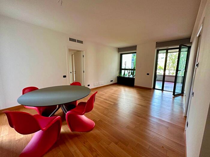 Appartamento trilocale in affitto in Via Marco Ulpio Traiano, Portello Parco Vittoria, Milano